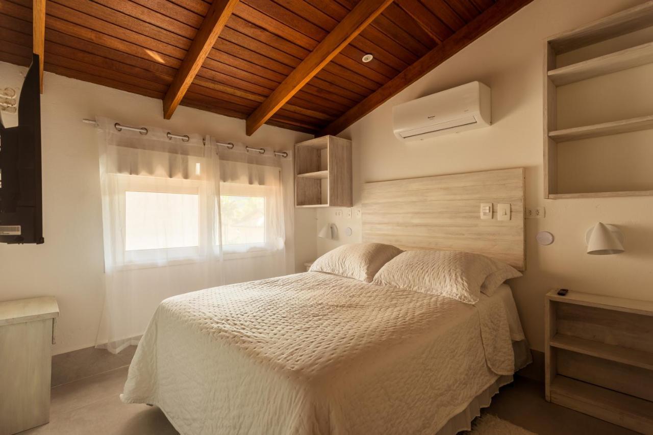 Casa D'Aroeira Residencial Boutique - Centro De Juquei - 2 Quadras Do Mar - Servico De Praia - Roupa De Cama 600 Fios Algodao Egipcio - Toalhas Banho E Praia - Tudo Novo - Estacionamento Interno - Cozinha - Consulte Unidades Com Ofuro Hidro E Cromote Buitenkant foto