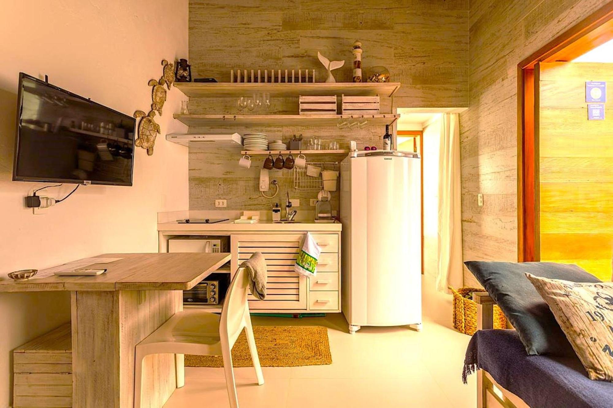Casa D'Aroeira Residencial Boutique - Centro De Juquei - 2 Quadras Do Mar - Servico De Praia - Roupa De Cama 600 Fios Algodao Egipcio - Toalhas Banho E Praia - Tudo Novo - Estacionamento Interno - Cozinha - Consulte Unidades Com Ofuro Hidro E Cromote Buitenkant foto